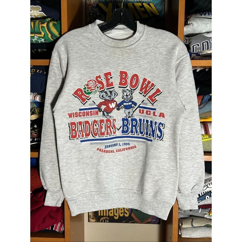 Vintage 90s Rose Bowl Badgers VS Bruins University Sweater